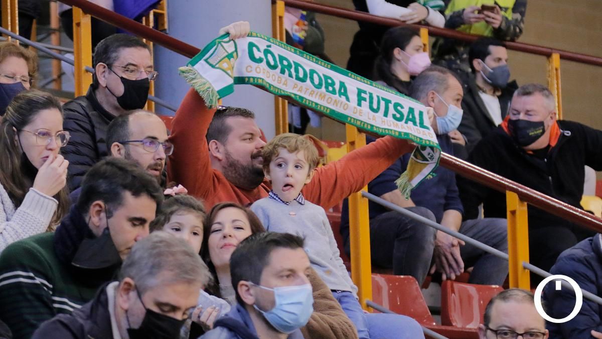Partido disputado entre el Córdoba Patrimonio y el Fútbol Emotion Zaragoza