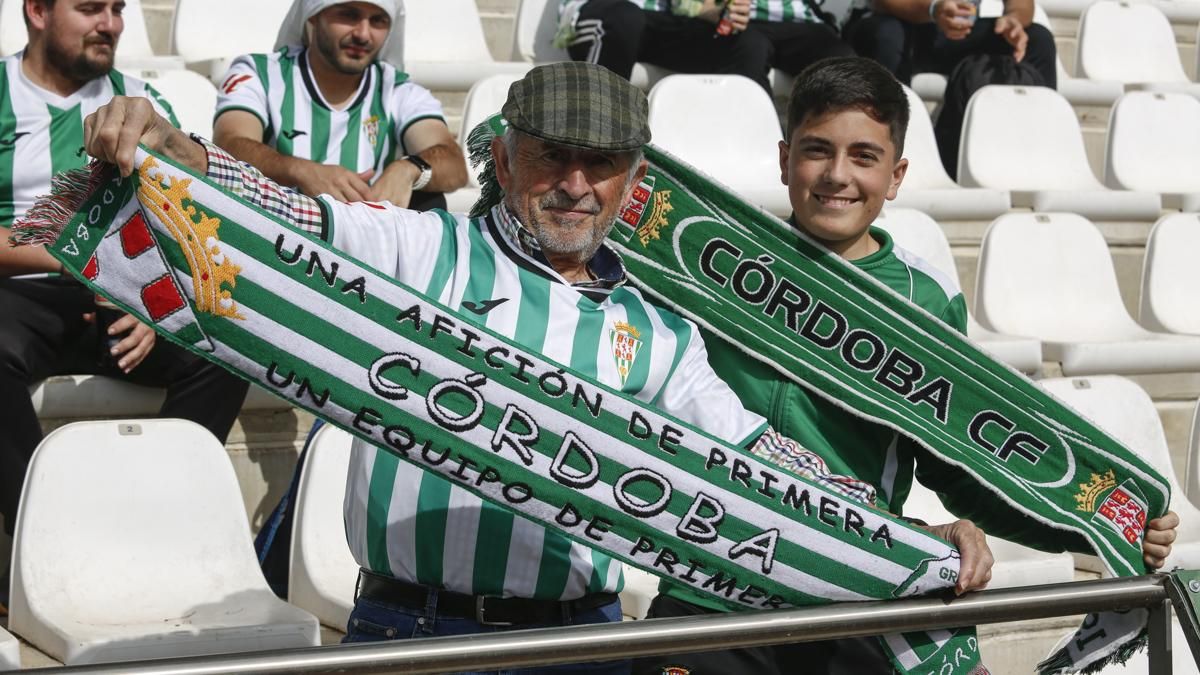 Grada Blanquiverde del Córdoba CF - Granada CF