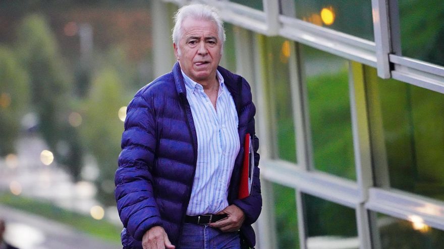 El interventor del Alvia asegura que no ocultó a la Policía su llamada al maquinista: "No me acordé"