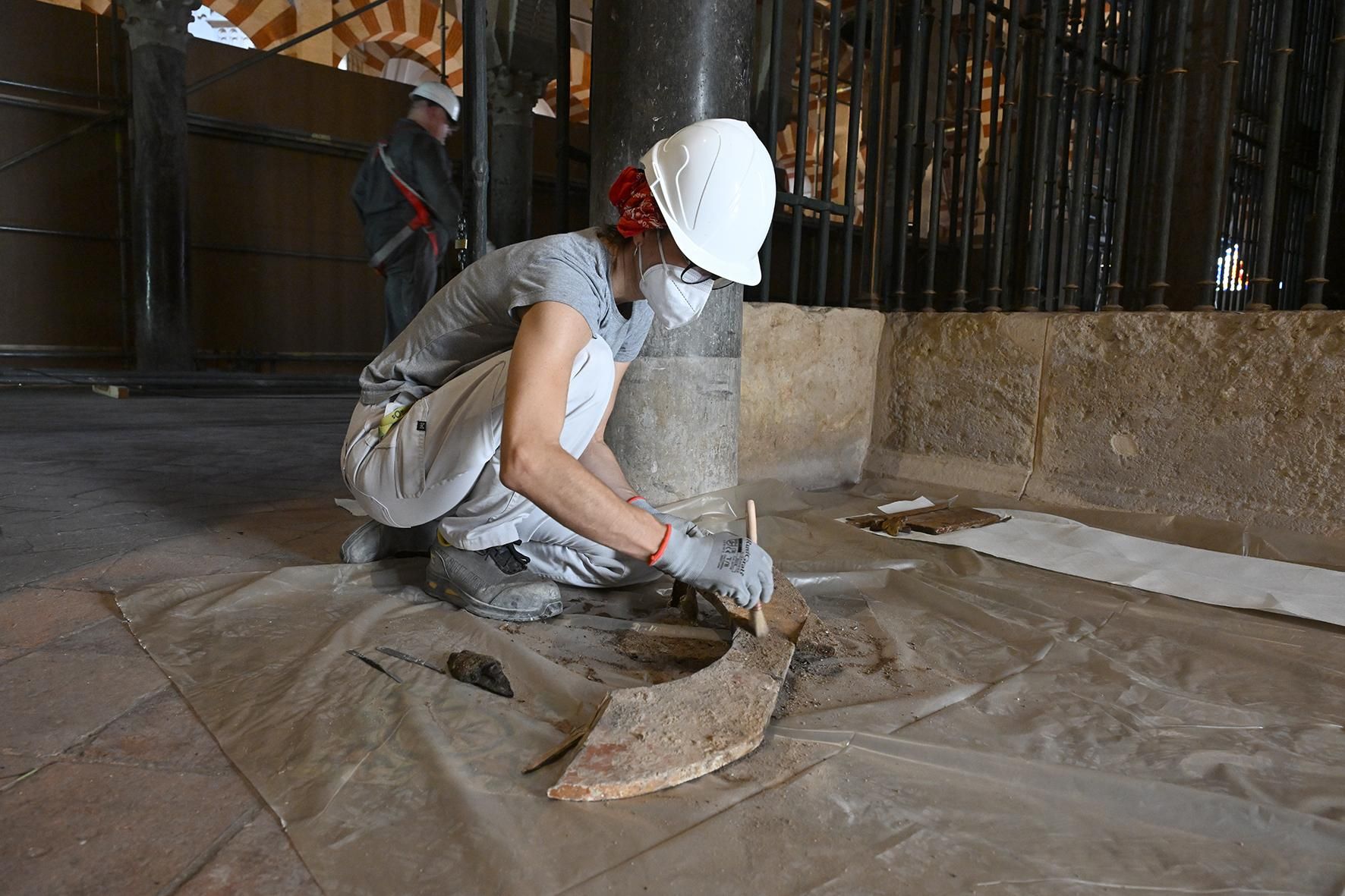 Así están siendo los trabajos en la zona incendida de la Mezquita Catedral de Córdoba