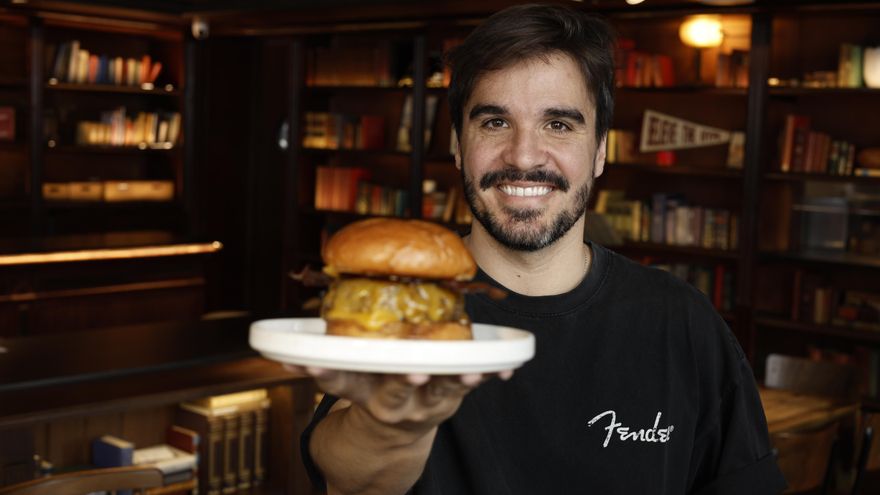 Manuel Pérez, del Batzoki Berria, de Vizcaya, ganador de la Mejor Hamburguesas Gourmet