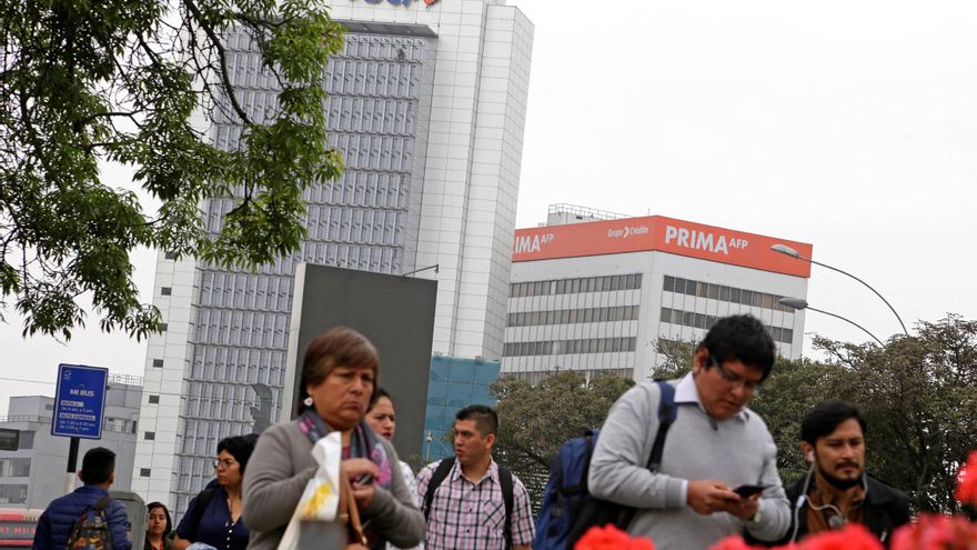 Gobierno de Perú promulga ley que autoriza el octavo retiro de aportes a fondos privados de pensiones