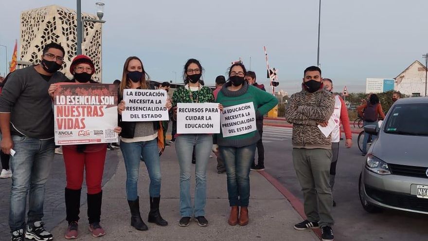 Córdoba: con el 73% de las camas de UTI ocupadas con pacientes Covid-19,  volvieron los chicos a las aulas