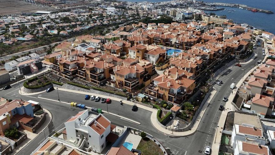 Mogán abre una vía para legalizar 37 viviendas en un exclusivo complejo cuatro años después de ordenar su derribo