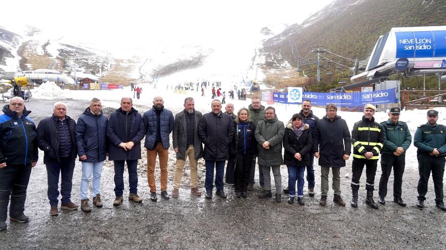 La Diputación de León anuncia 40 millones en la estación de esquí de San Isidro, con nieve artificial en todas las pistas