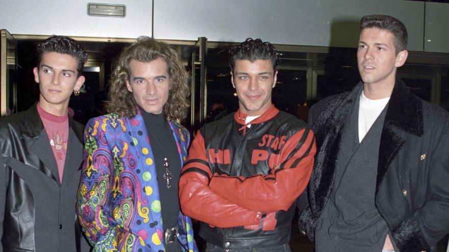 Los integrantes del grupo "Locomia", durante la gala de los Premios Ondas 92 celebrada en 1993