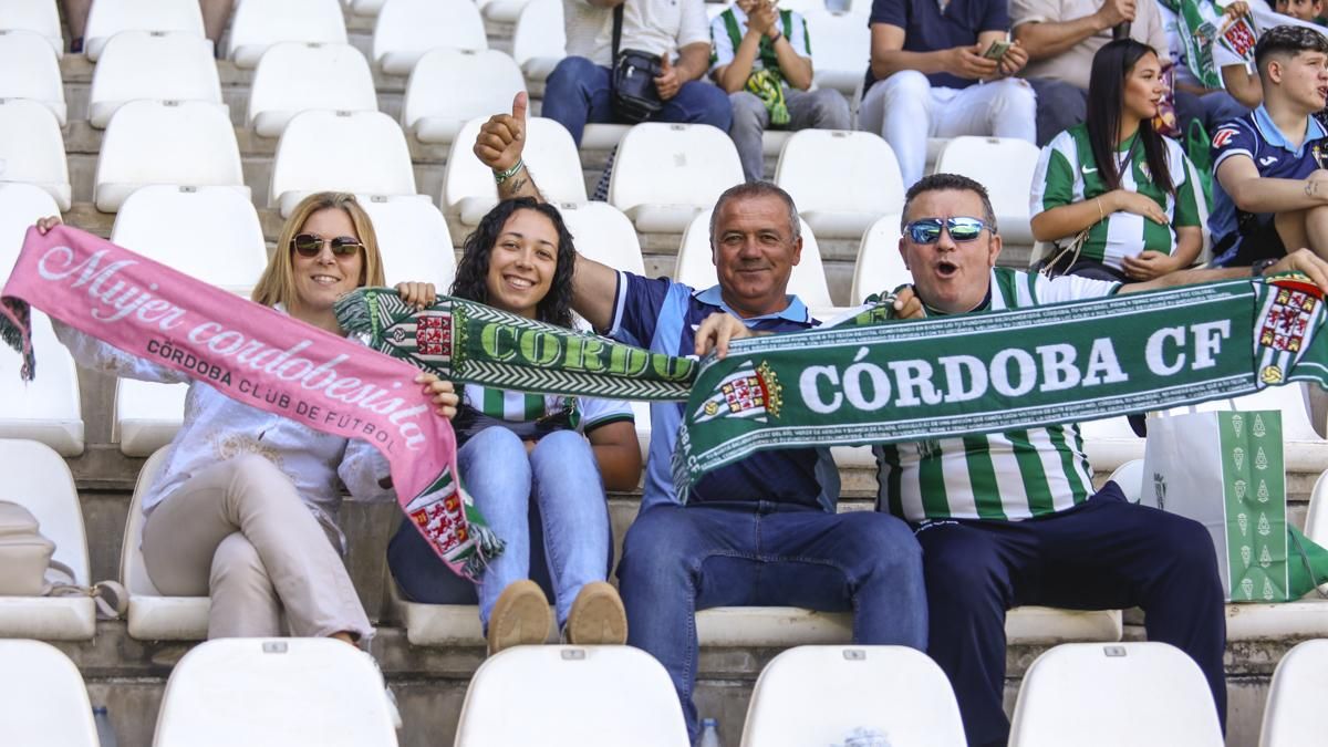 Grada Blanquiverde del Córdoba CF - Sporting de Gijón