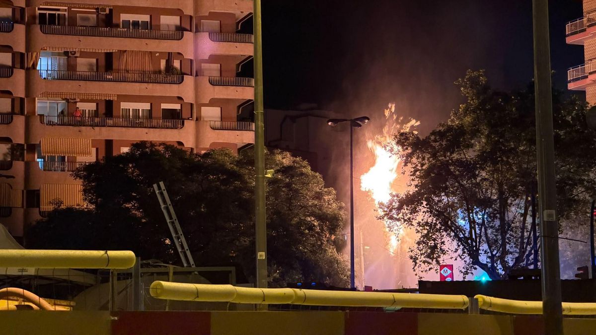 Una deflagración por una fuga de gas en el metro de Plaça de Sants de Barcelona deja dos heridos graves