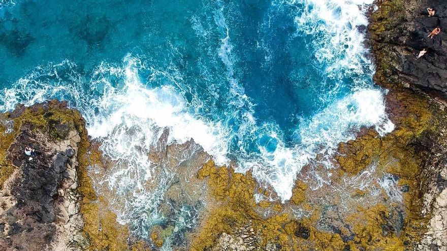 “Los charcos no se tocan”, una iniciativa ciudadana recoge firmas en contra de la intervención del Gobierno canario en 117 piscinas naturales