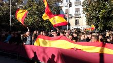 Despliegue de banderas españolas durante La Toma 2019