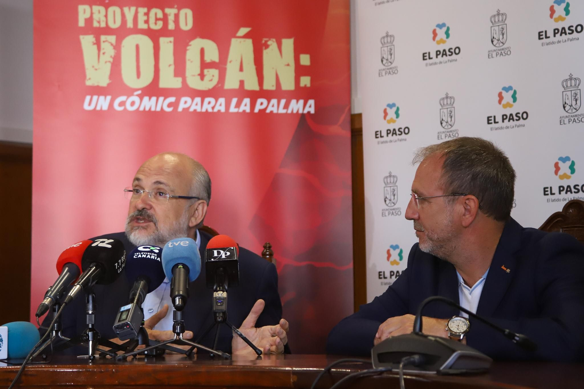 Francisco Pomares y Sergio Rodríguez durante la presentación.