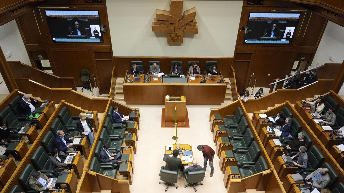El Parlamento Vasco pide que se reconozca "el papel del Estado" en la masacre del 3 de marzo de 1976 en Vitoria