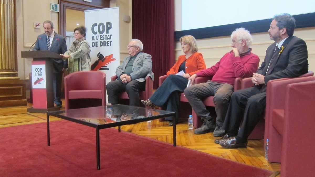 Juristas afirman que hay "presos políticos" en España y exigen su inmediata liberación