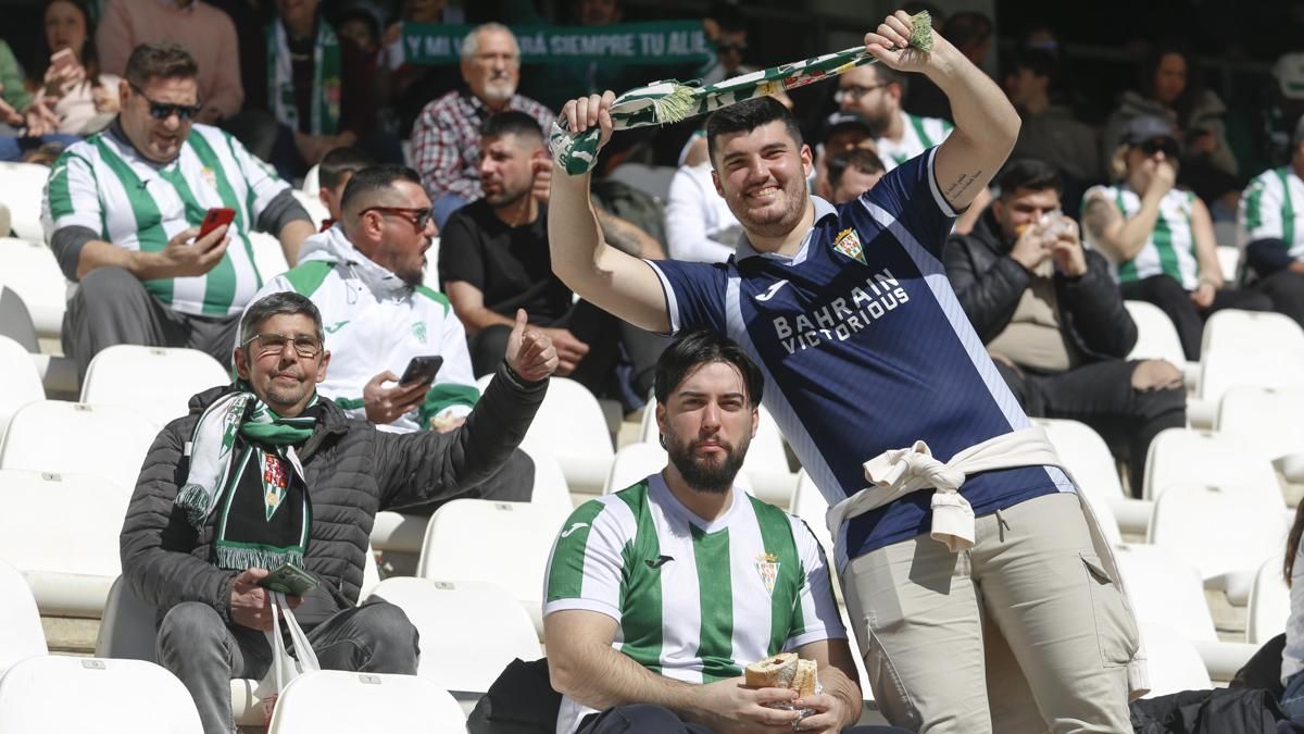 Grada Blanquiverde del Córdoba CF - CD Leganés