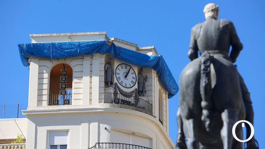 El reloj de Las Tendillas se queda mudo