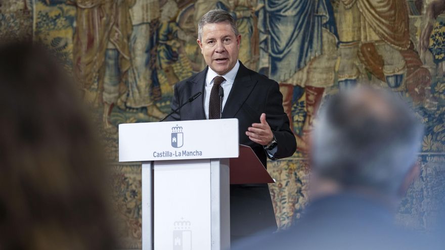 Page rechaza lecciones de quienes pactan con un "supremacista identitario" como Puigdemont