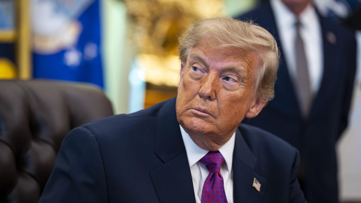 Trump and Venezuela Seal Largest Oil Deal in History for 21.5% of Reserves
