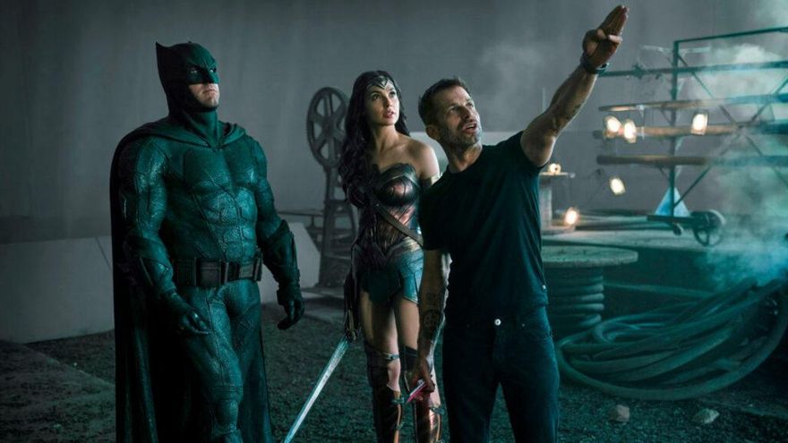 Zack Snyder junto a Ben Affleck y Gal Gadot en el rodaje