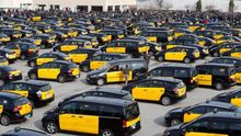 El Govern se propone crear una tasa para financiar el rescate total de las licencias de taxi y VTC