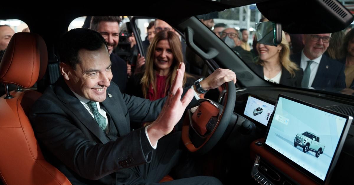 Juanma Moreno presume de erótica del poder:  Lideras una Comunidad Autónoma y eso hace que las mujeres se acerquen con interés 