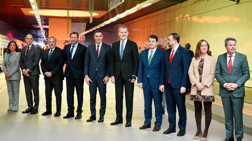 El Rey y Pedro Sánchez inauguran el primer tren de Alta Velocidad de León a la Variante de Pajares