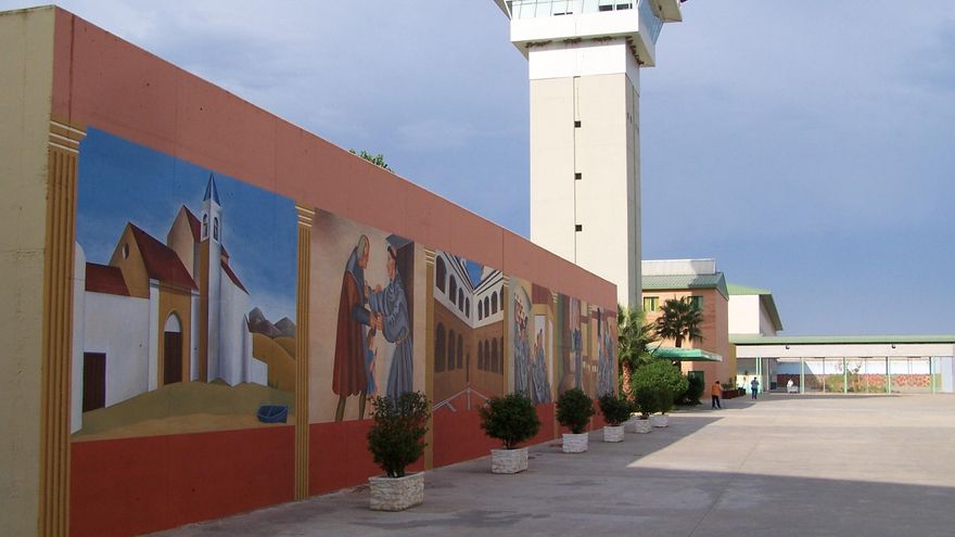 Exterior de la prisión de Huelva.