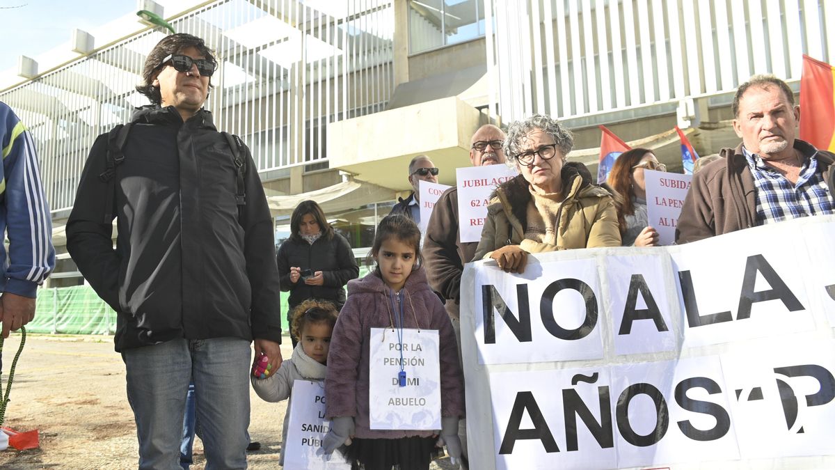 Concentración de CTA en la Subdelegación de Gobierno en Córdoba