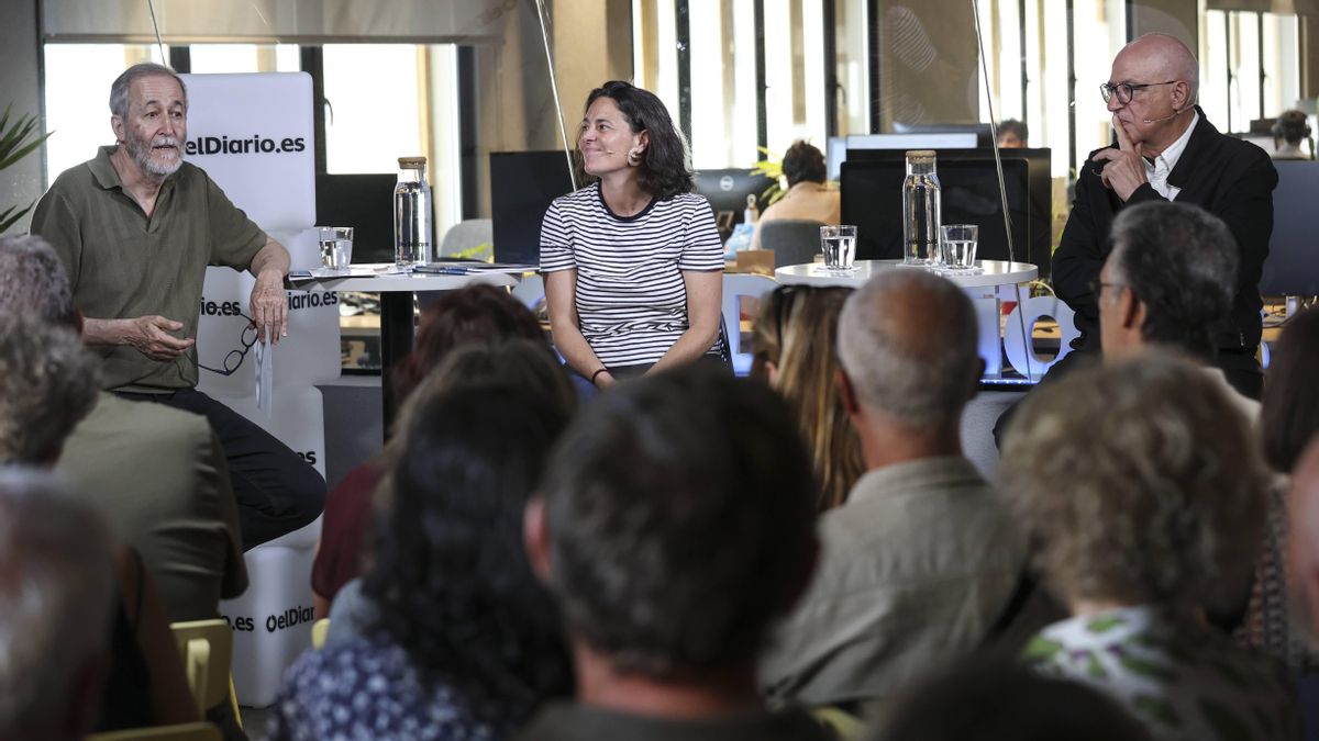 La presentación de la nueva revista de elDiario.es sobre el turismo pone el foco en la sostenibilidad: “Si hay que creer en algo, creo en Benidorm”