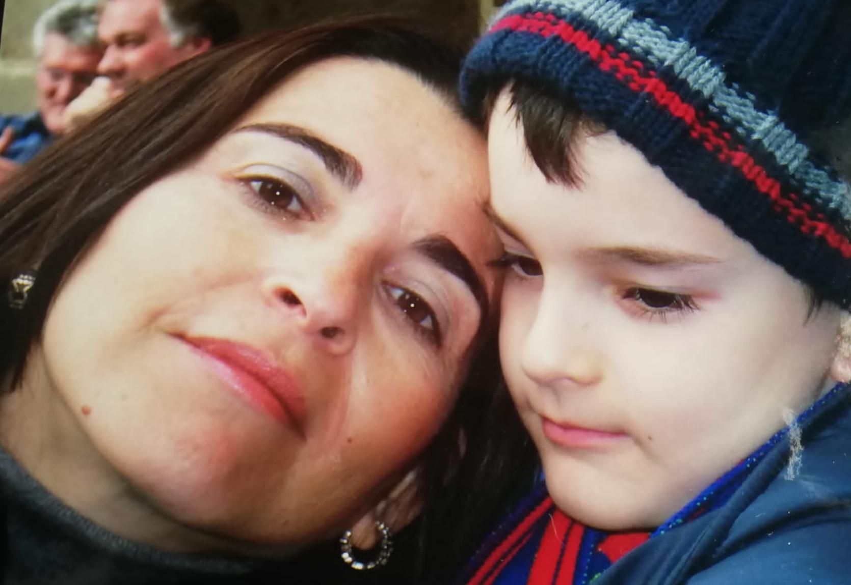 En un rincón de la vida hay una madre… (Feliz día de las madres).