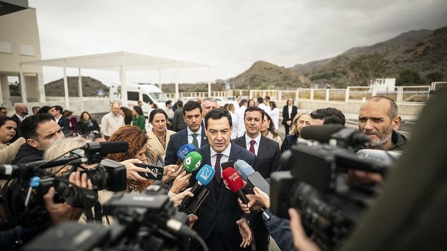 La jueza de los contratos sanitarios troceados deja fuera al Gobierno andaluz hasta aclarar si es defensa o acusación