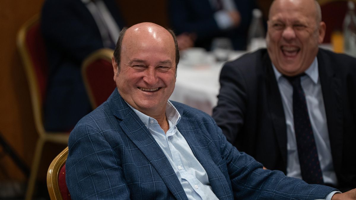 Telefónica ficha también a Andoni Ortuzar, expresidente del PNV, para el consejo de la plataforma Movistar Plus