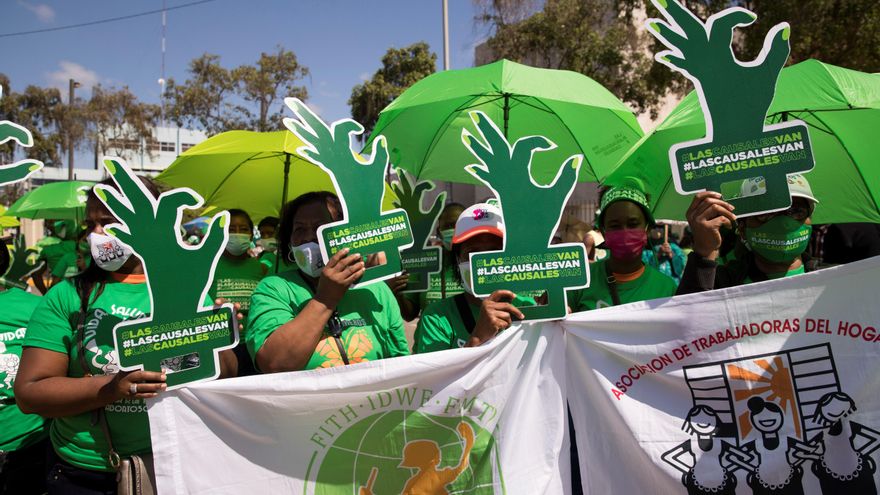 Decenas de dominicanos exigen ante el Congreso la despenalización del aborto