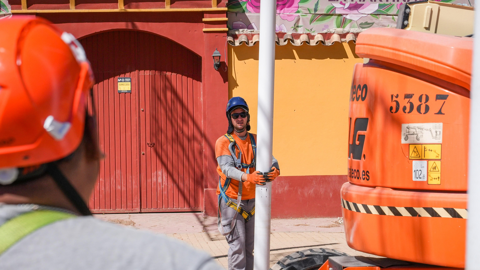 Montaje de toldos de la feria de Córdoba