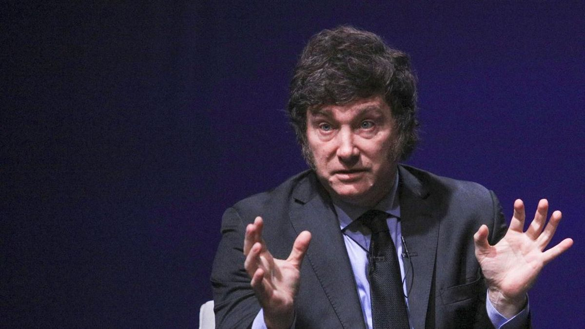 Milei reúne a sus ministros y legisladores en el inicio de una semana clave en el Congreso