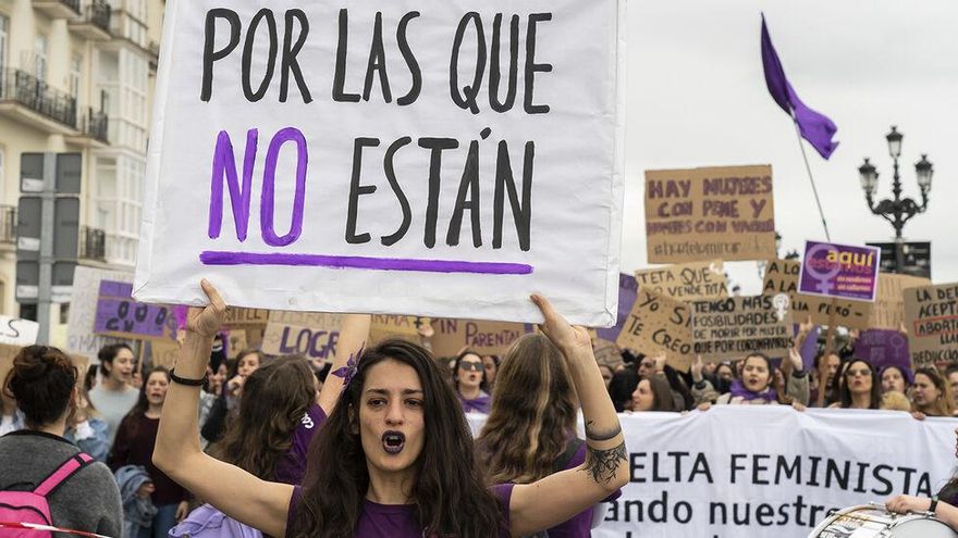 Cantabria apuesta por movilizarse el 8M en redes, medios o balcones: "No procede inundar las calles"