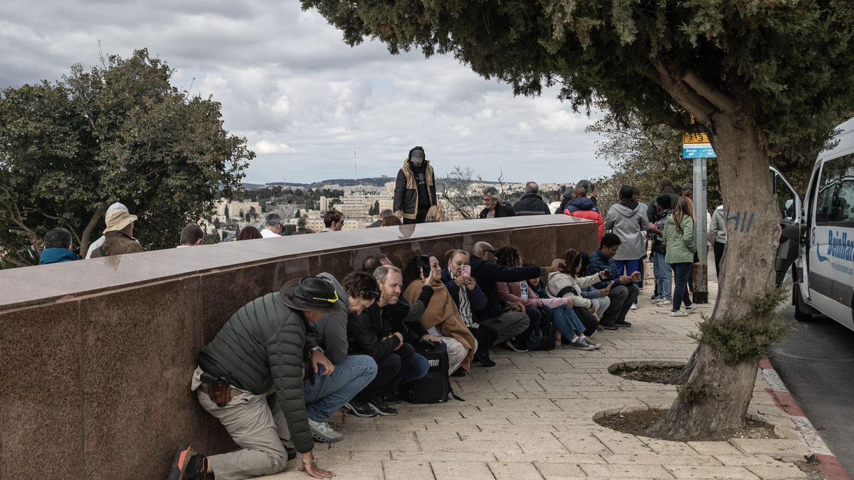 Irán responde a los bombardeos con misiles y drones contra Israel y las bases de EEUU estadounidenses en la región