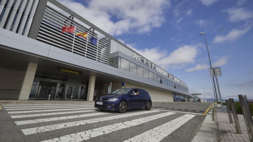 Navarra invertirá 4 millones para que el aeropuerto de Pamplona consiga nuevas conexiones nacionales e internacionales