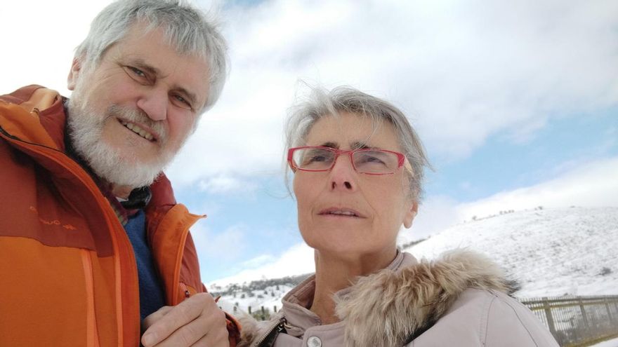 La lucha contra los 'gigantes' de Marisol y Manolo, el matrimonio que se resiste a que su pueblo se llene de molinos