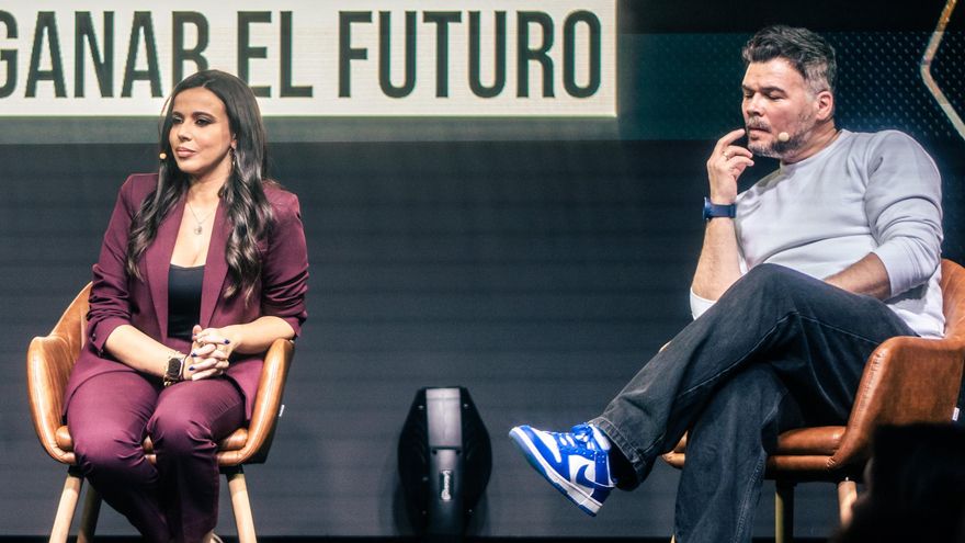 Emilio Delgado, Sarah Santaolalla y Gabriel Rufián