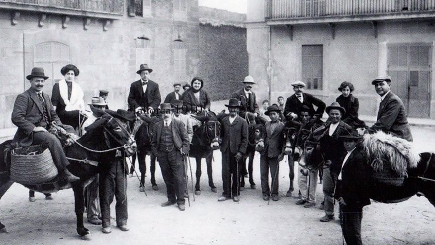 Turistas en Pollença (1910)