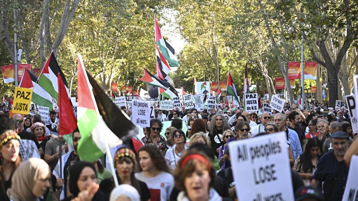Miles de personas reivindican el embargo de armas a Israel en manifestaciones por toda España tras dos años de genocidio