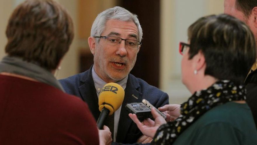 IU da por cerrada la crisis en Asturias tras la dimisión de Llamazares