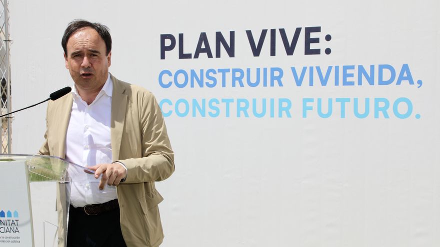 El Gobierno alega contra la ley de vivienda protegida de Pérez Llorca por alentar una "prioridad nacional" encubierta