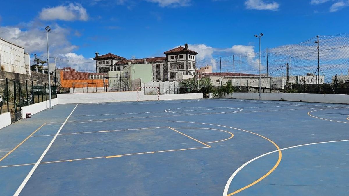 Santa Cruz de La Palma licita la cubierta y la instalación fotovoltaica de la cancha de San Telmo con una inversión superior a 619.000 euros