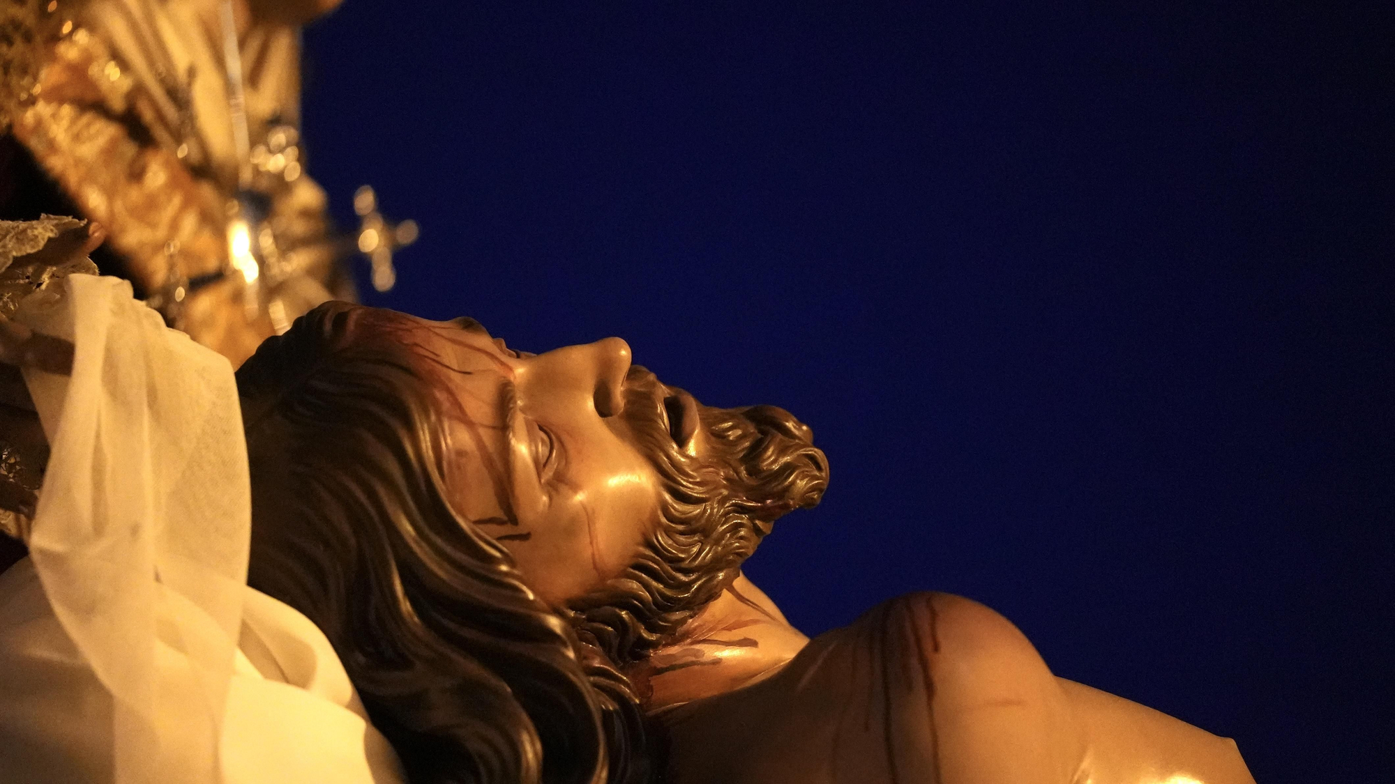 Salida procesional del Traslado al Sepulcro, en imágenes