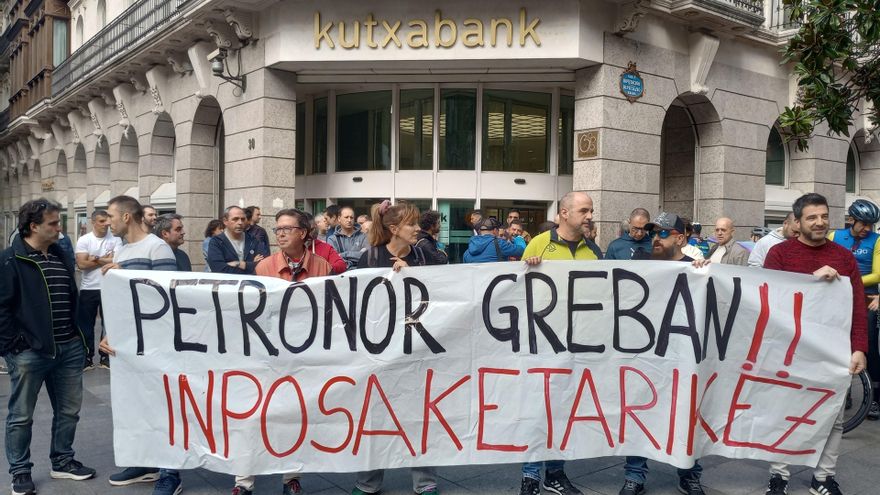 La 'guerra del vestuario' en Petronor se estanca y queda en manos del juzgado