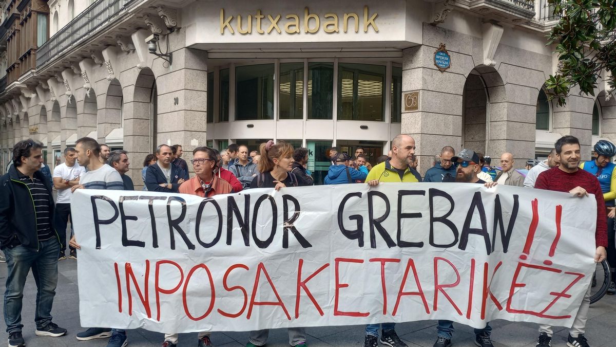 La 'guerra del vestuario' en Petronor se estanca y queda en manos del juzgado