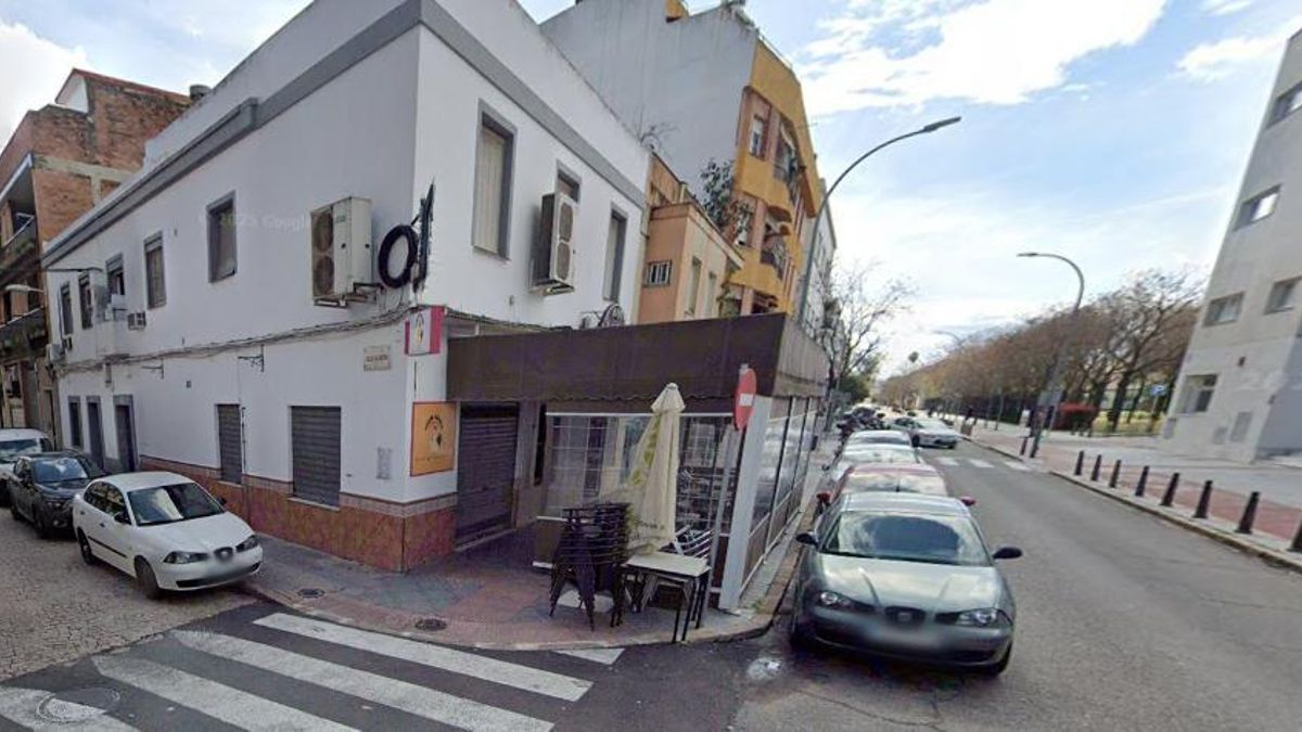 Los bomberos instan a Urbanismo a que declare en ruinas una casa ocupada tras acudir por un posible derrumbe