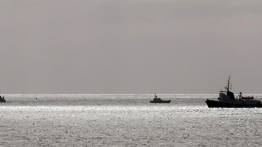 El Mare Jonio, con 92 migrantes, dice que no esperará la autorización para desembarcar