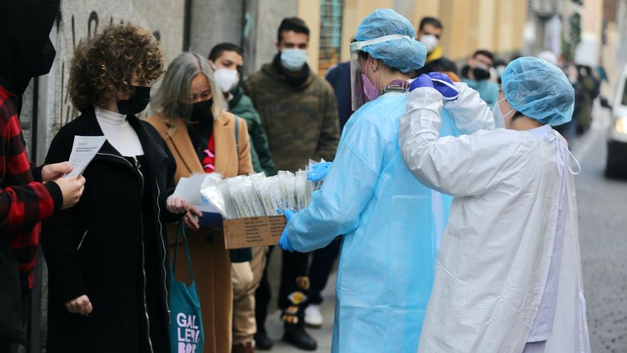 La Atención Primaria madrileña, colapsada y silenciada: "Estamos censurados"